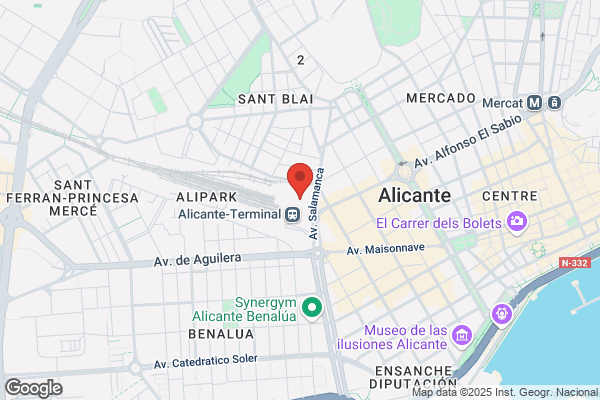 Parada De Motocarros Y Jfurgonetas