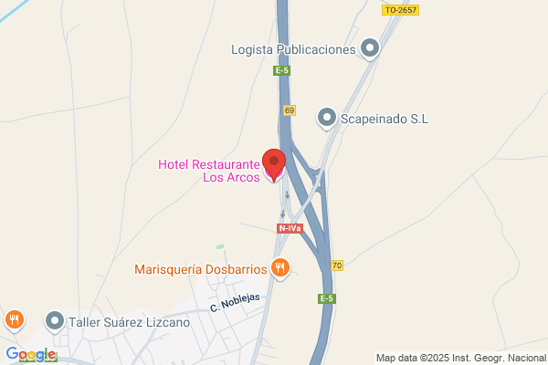 Hostal Los Arcos - Bar Restaurante Abierto todo el Año